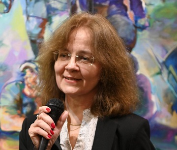 CIĄGLE WIEJE WIATR” Beata Bigaj